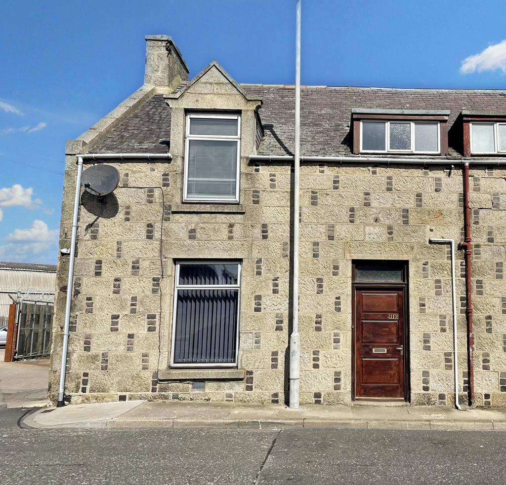 Denmark Street, Fraserburgh AB43 3 bed end of terrace house to rent £