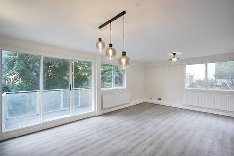 2 bedroom flat to rent, Warwick Gardens, London W14