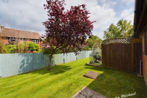 2 bedroom bungalow for sale, William Hill Drive, Bierton, Aylesbury, Buckinghamshire