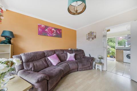 10 Sydney Crescent, Ashford, TW15 2BJ