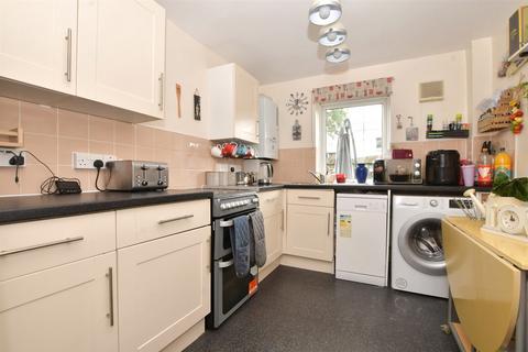 35 Brackley Close, Wallington, SM6 9JR