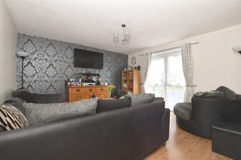 35 Brackley Close, Wallington, SM6 9JR