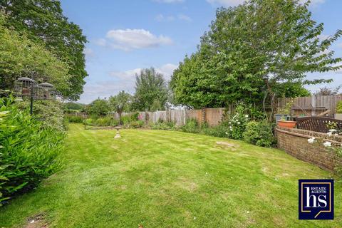 4 bedroom detached house for sale, Chelmsford Road, Brentwood CM15