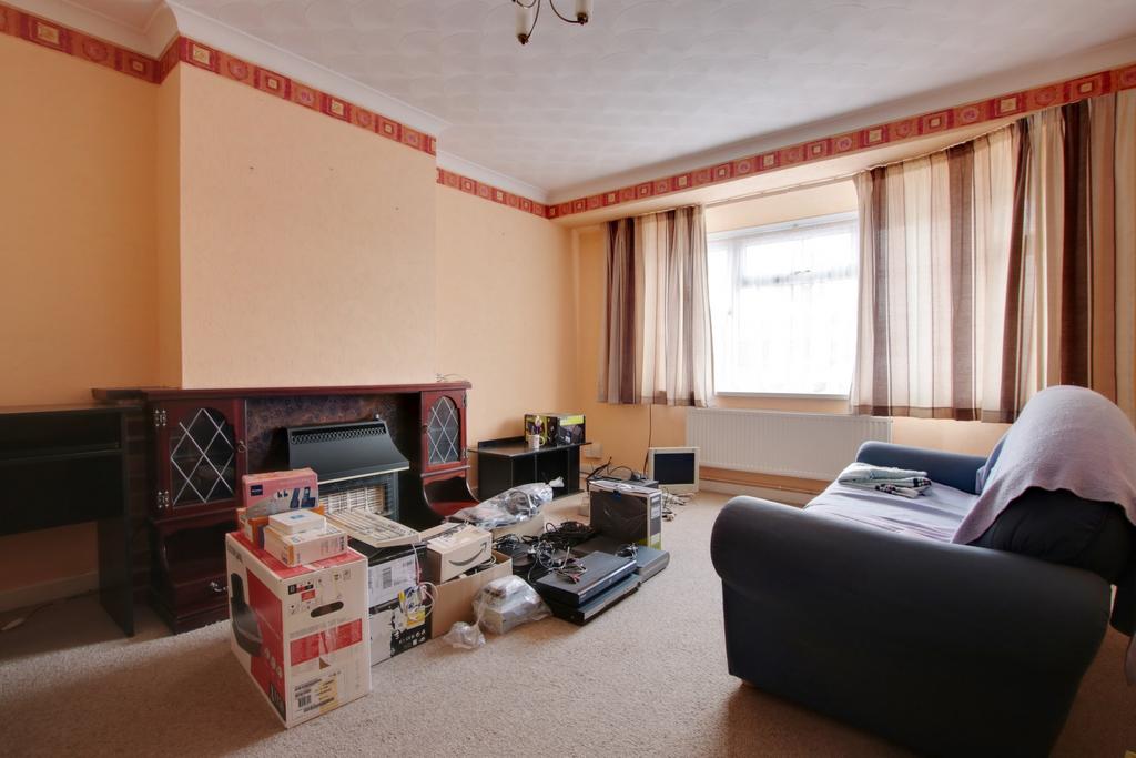 ABBEY ROAD, FAREHAM 2 bed semidetached bungalow for sale £310,000