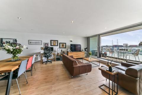 2 bedroom apartment for sale, Capital East Apartments, Royal Wharf, E16