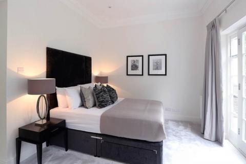 3 bedroom apartment to rent, Lexham Gardens, London