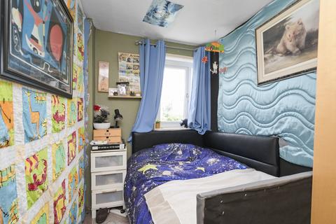 12 Lothian Drive, Easthouses, Dalkeith, EH22 4HA
