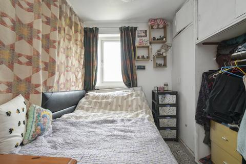12 Lothian Drive, Easthouses, Dalkeith, EH22 4HA