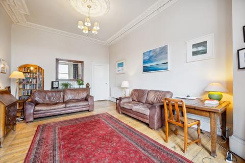 3 bedroom flat for sale, Laurel Street, Flat 2/2, Thornwood, Glasgow, G11 7QR