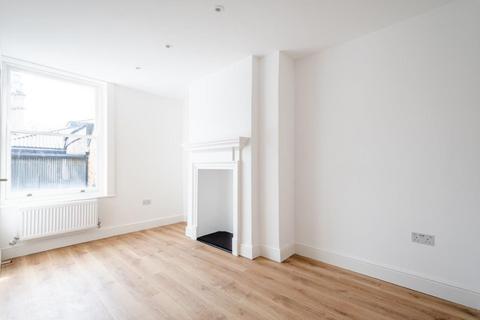 2 bedroom apartment to rent, Hanbury Street, London