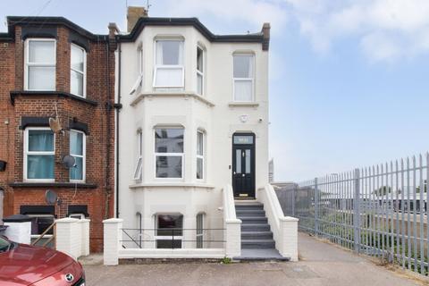 5 bedroom end of terrace house for sale, Garfield Road, Margate, CT9