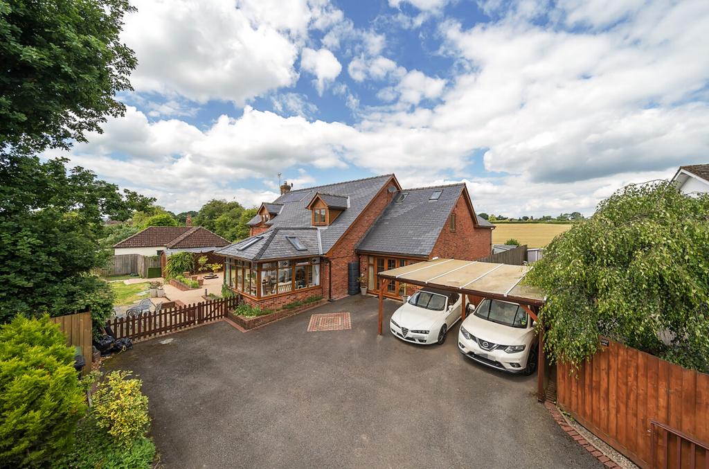 Almeley, Hereford HR3 5 bed detached house for sale - £700,000