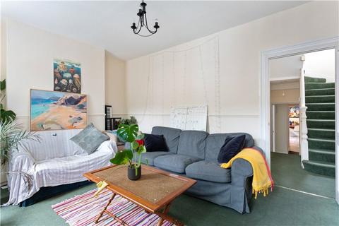 3 bedroom apartment for sale, Walcorde Avenue, London, SE17