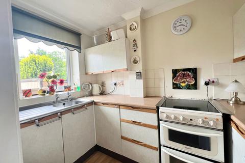 1 bedroom terraced house for sale, Near train station