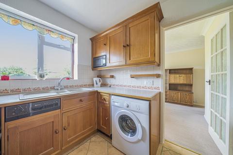3 bedroom semi-detached house to rent, Rookesley Road Orpington BR5