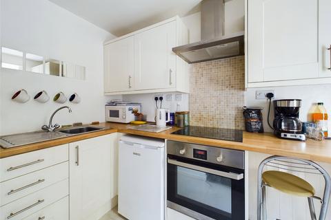 32 Alders Green, Gloucester, GL2 9HJ