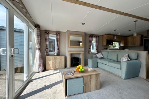 2 bedroom lodge for sale, Birchington Vale Holiday Park