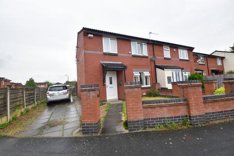 3 bedroom end of terrace house to rent, Whitlow Avenue, Broadheath, WA14