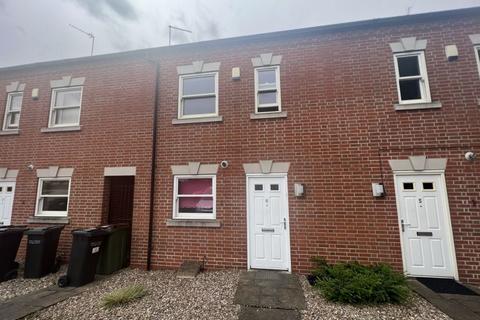 3 bedroom townhouse to rent, Onderby Mews, Oadby, LE2