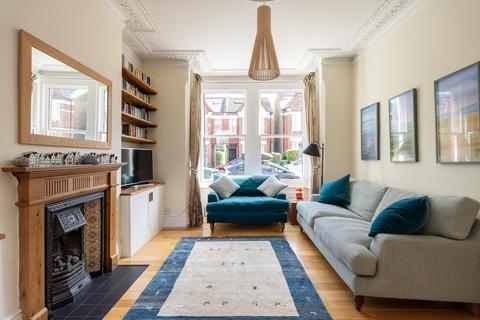 4 bedroom terraced house for sale, Beauval Road, Dulwich Village, London, SE22