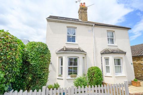 4 bedroom semi-detached house for sale, Kingsbridge Road, Walton-on-Thames, KT12