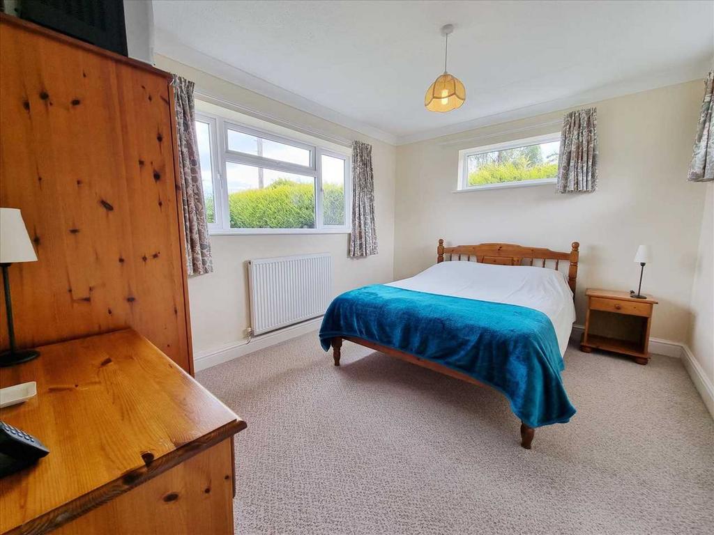 Bedroom 2: