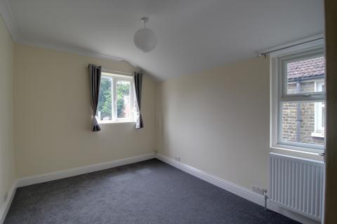 1 bedroom bedsit to rent, Mansfield Road, South Croydon CR2