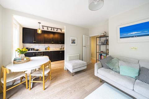 2 bedroom flat for sale, Goldsmith Road, Peckham