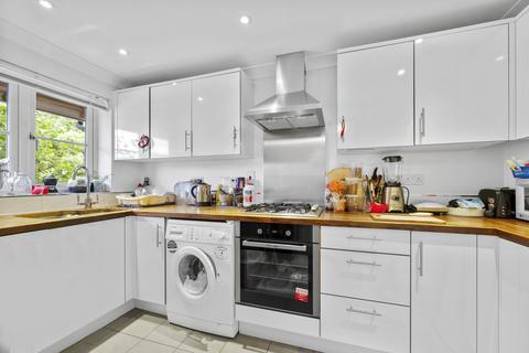 2 bedroom end of terrace house for sale, Wilton Gardens, West Molesey KT8