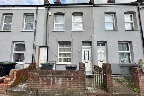 3 bedroom terraced house for sale, Malvern Road, Luton LU1
