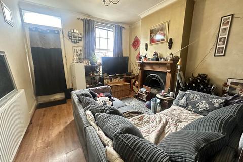 2 bedroom terraced house for sale, Malvern Road, Luton LU1