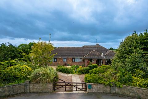 3 bedroom property with land for sale, Patrington Road, Holmpton, HU19 2QR