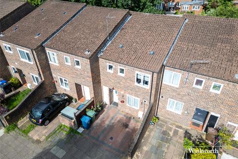 3 bedroom terraced house for sale, Stanmore, Middlesex HA7