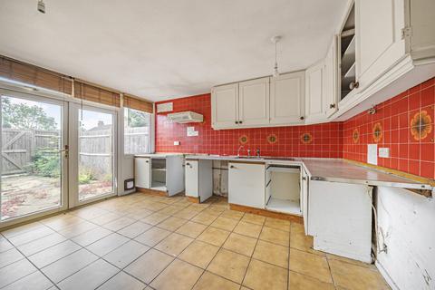 12 Brecon Close, Mitcham, CR4 1XA