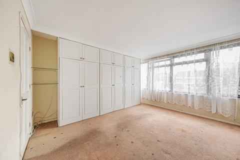 12 Brecon Close, Mitcham, CR4 1XA