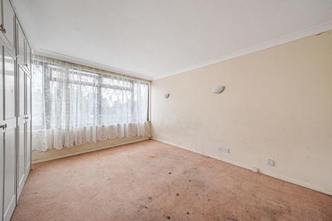 12 Brecon Close, Mitcham, CR4 1XA