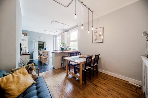 2 bedroom apartment for sale, Kelvin Avenue, London, N13
