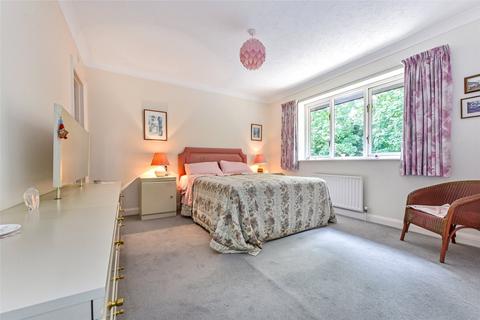 3 bedroom apartment for sale, Baytree Close, Chichester, West Sussex, PO19