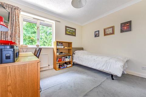 6 Baytree Close, Chichester, PO19 5UF