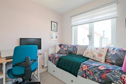 6a Lady Nancy Crescent, Blantyre, Glasgow, G72 9BF
