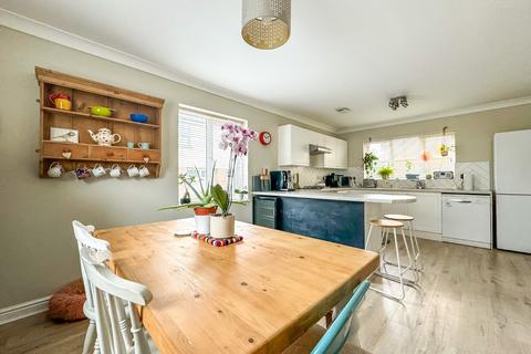 11 Kittiwake Drive, Portishead, Bristol, BS20 7PL