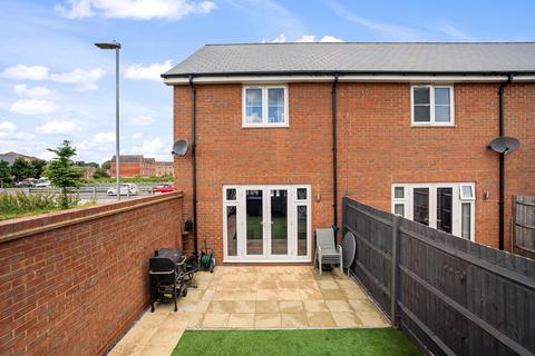 11 Barchamber Way, Gravesend, DA12 2FA