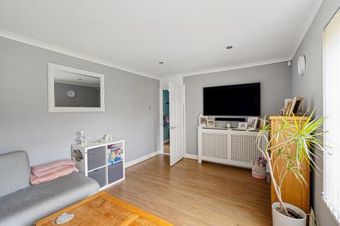 14 Dowding Walk, Northfleet, Gravesend, DA11 8PX