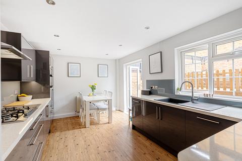 14 Dowding Walk, Northfleet, Gravesend, DA11 8PX
