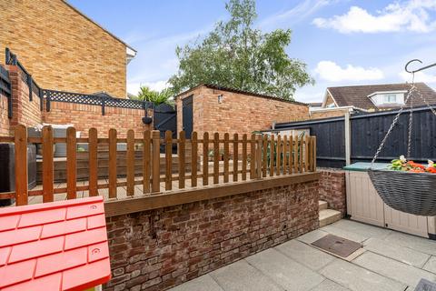 14 Dowding Walk, Northfleet, Gravesend, DA11 8PX