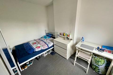 213 Hitchin Road, Luton, LU2 0EP