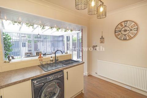 7 Digham Avenue, Blackpool, FY2 0AQ
