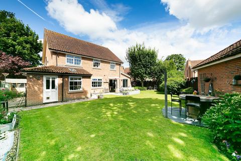 4 bedroom detached house for sale, Chapel Garth, Holme on Spalding Moor, York, YO43 4EG