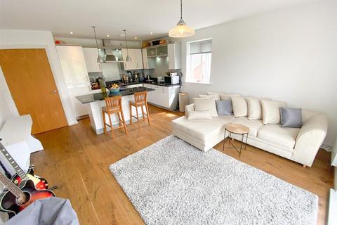 2 bedroom apartment for sale, Saddlery Way, Chester