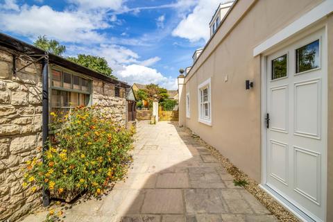 2 bedroom terraced house for sale, The Colleys High Street, Lechlade, Gloucestershire, GL7